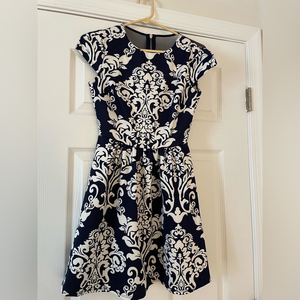 Juniors dress
